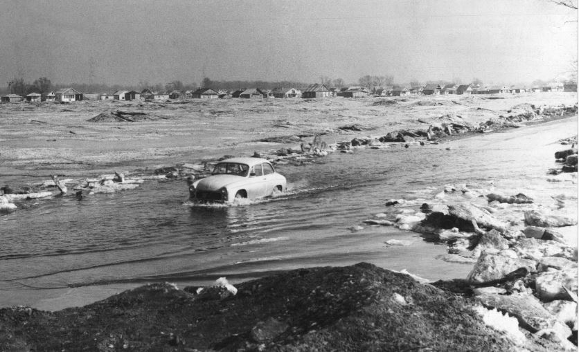 Powódź zimowa z 1982 roku